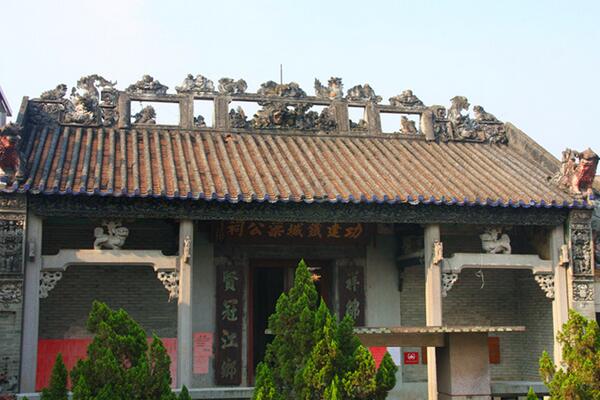 功建铁城梁公祠