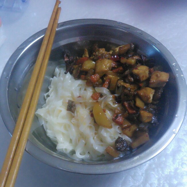 哨子乾拌麵