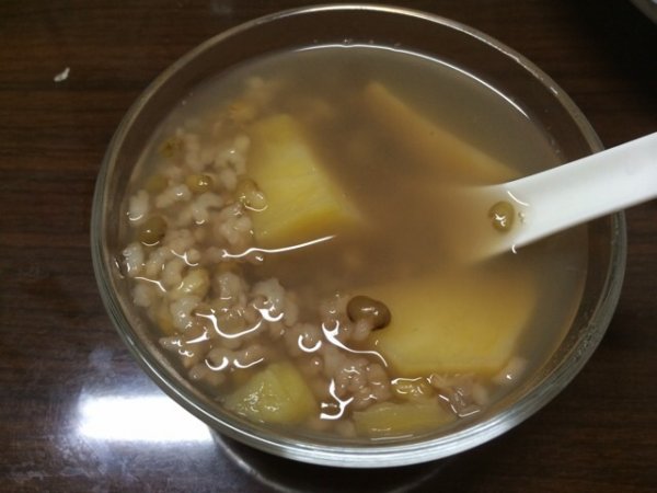 红薯绿豆汤