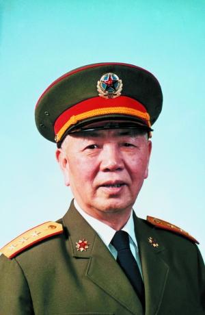 刘华清 刘华清