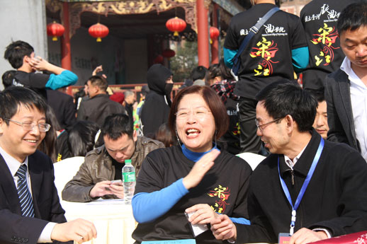 蒲子谦与台湾立委陈碧涵、中央政法委罗先明 蒲子谦与台湾立委陈碧涵、中央政法委罗先明