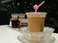 冰镇奶茶