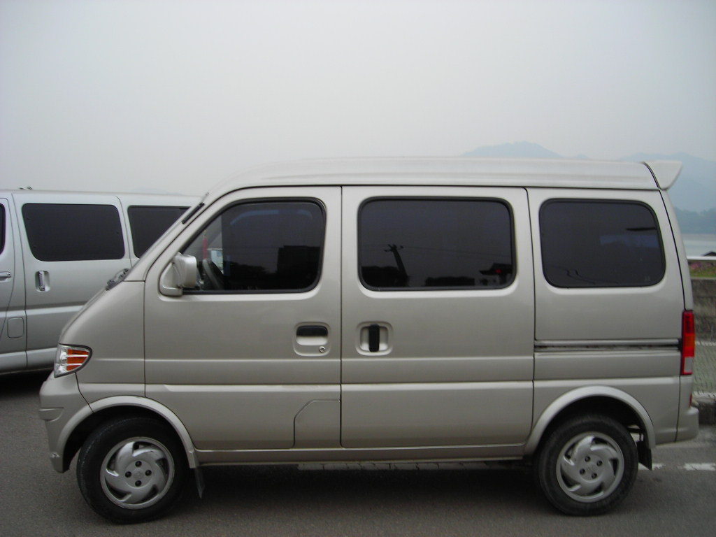 小型载客汽车