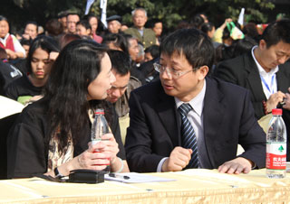 蒲子谦与台湾戏曲学院校长蔡欣欣一起 蒲子谦与台湾戏曲学院校长蔡欣欣一起
