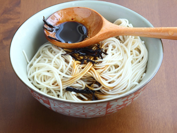 本帮葱油拌麵