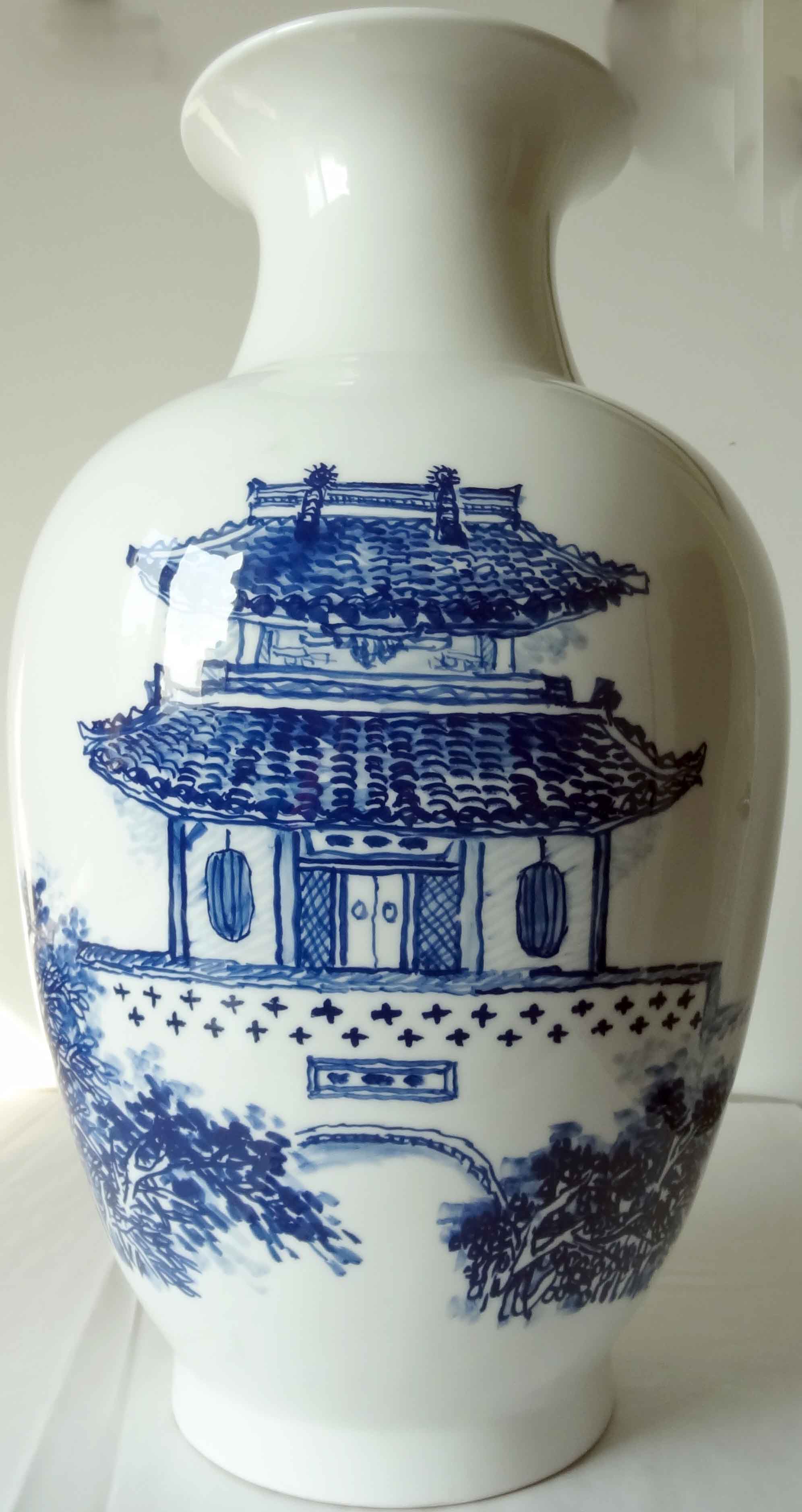 赏瓶-骨质瓷谭翃晶绘 赏瓶-骨质瓷谭翃晶绘