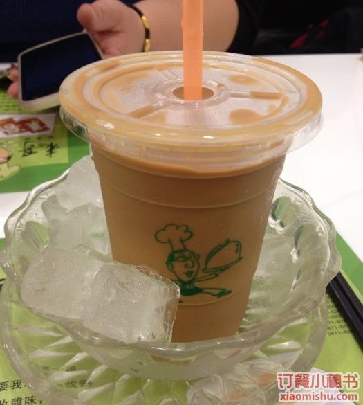冰镇奶茶