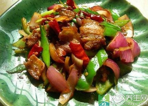 洋葱炒肉 洋葱炒肉