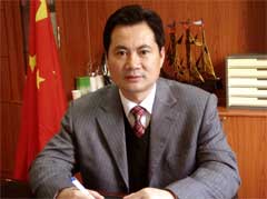 董事长李明祥 董事长李明祥
