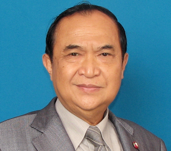 为泰党党首乍鲁蓬·琅素旺 为泰党党首乍鲁蓬·琅素旺