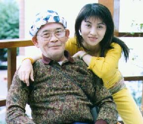 石文户和女儿石惠君 石文户和女儿石惠君