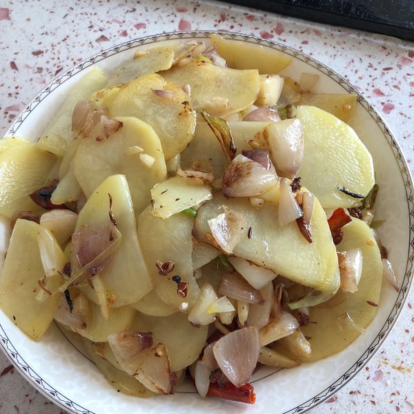 洋葱炒土豆片