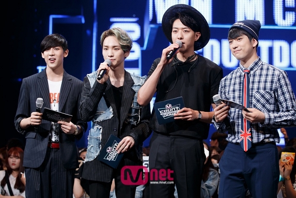现任主持人:李正信,Key,Jr,Bambam 现任主持人:李正信,Key,Jr,Bambam