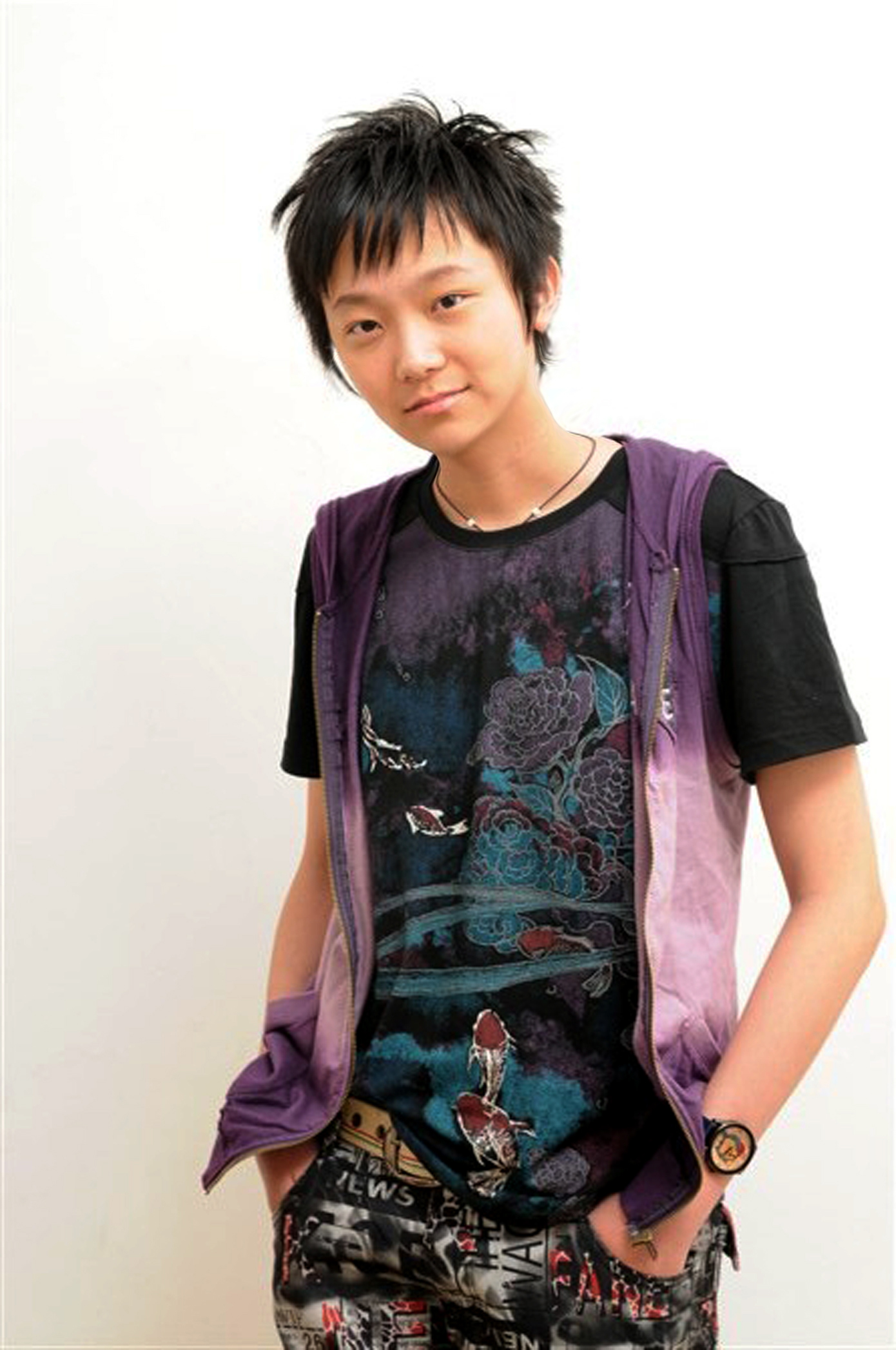 李奕骏 李奕骏