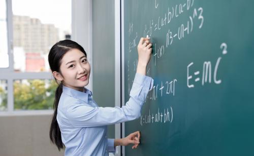 2020小学教师年度考核总结4篇