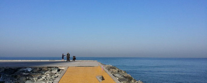 有石油湖之称的海湾是哪个海湾 有石油湖之称的海湾是哪个
