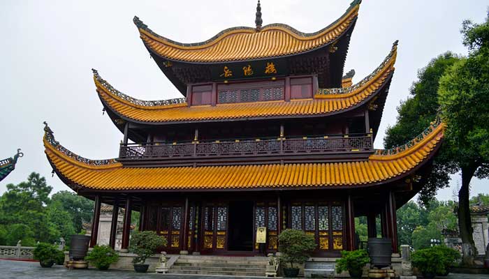 岳阳楼始建于哪个朝代