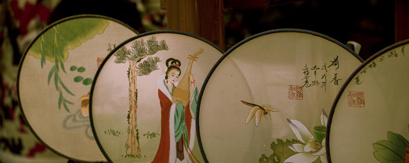最早的扇子是用什么材料制作 最早的扇子是用什么做的 