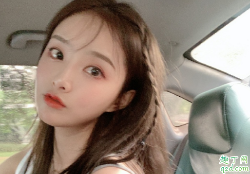 异性朋友多的女生为什么没男朋友 异性朋友多的女生值不值得追1