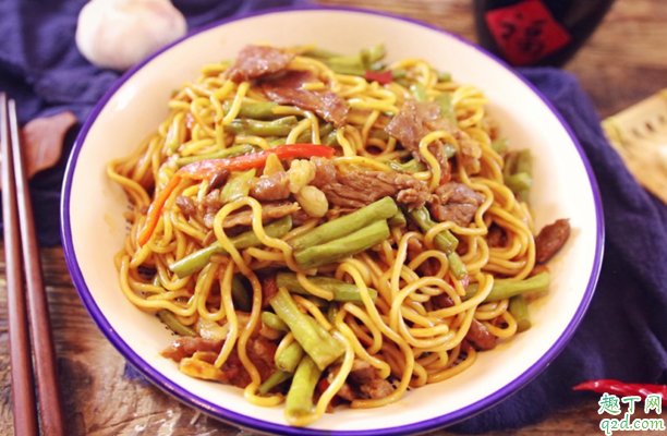 炒面是先蒸还是先煮 炒面是煮的好还是蒸的好3