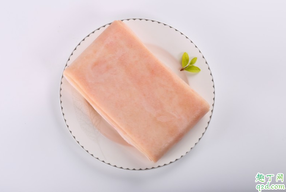 灌香肠剩下的肉皮怎么办 灌香肠剩下的猪皮怎么处理比较好1