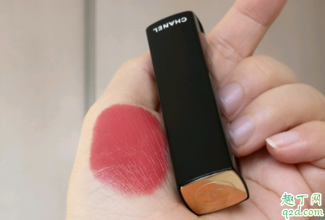 香奈儿191适合黄皮吗 Chanel2020春季限定191口红试色3