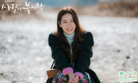 爱的迫降第六集女主尹世莉唱的什么歌 离别时孙艺珍唱的歌叫什么2