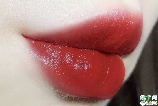 ysl2020情人节限定120和114哪个好看 ysl方管120和114试色对比5