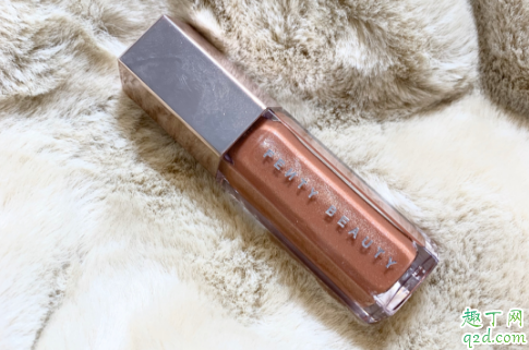 fenty glow唇釉是什么颜色 fb唇釉fenty glow唇釉试色1