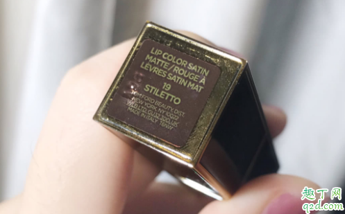 TF2020新色黑金细管19好看吗 tom ford黑金细管stilletto口红试色5