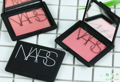 NARS2020春季腮红新色behave适合黄皮吗 NARS腮红behave试色1