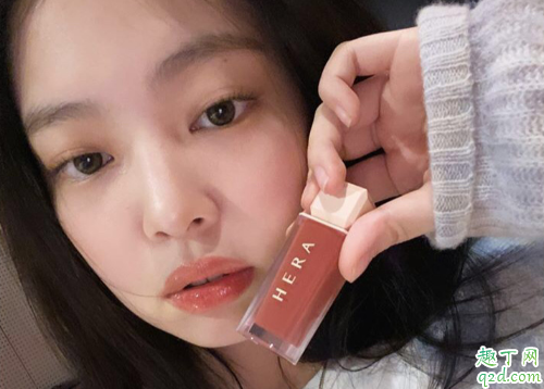 hera赫妍春季新款唇釉422什么颜色 Jennie同款赫妍唇釉422试色4