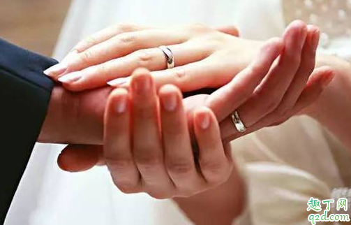结婚要爱情不要彩礼好吗 没有金钱的婚姻会幸福吗 2