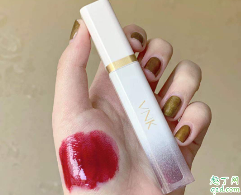 vnk水光唇釉05什么颜色 vnk水光唇釉05口红试色6