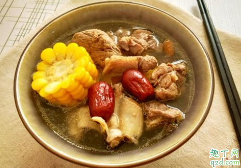 鸭肉怎么做不会柴 自家养的鸭子要焯水再炖汤吗1
