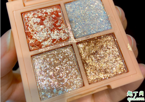 3CE四色眼影Glitter Bomb什么颜色 3CE glitter bomb试色1