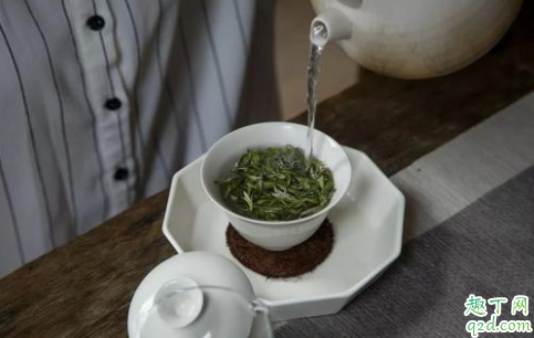 福鼎白茶喝新茶还是陈茶 为什么福鼎白茶喝完舌头麻2