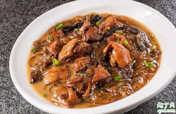 小鸡炖蘑菇可以用茶树菇代替吗 小鸡炖蘑菇用茶树菇行吗1