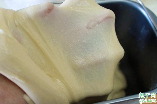 普通面粉可以揉出手套膜吗 什么面粉容易出手套膜1