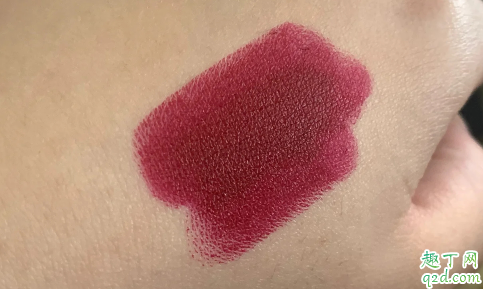 MAC2020金色子弹头MAINEDCM什么颜色 MAC2020金管mainedcm口红试色3