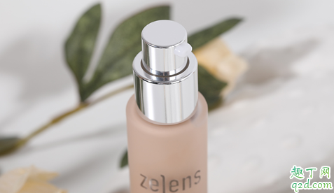 zelens粉底液色号怎么选 zelens粉底液youth和age区别4