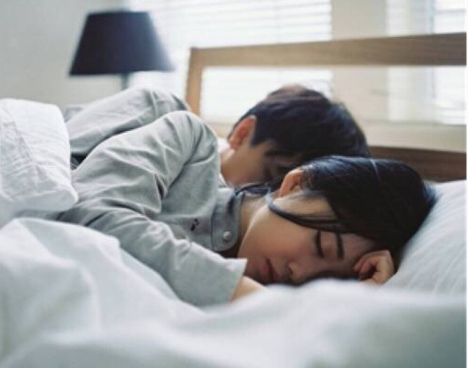 爱打女朋友屁股的男人是不是有暴力倾向？结果亮了1