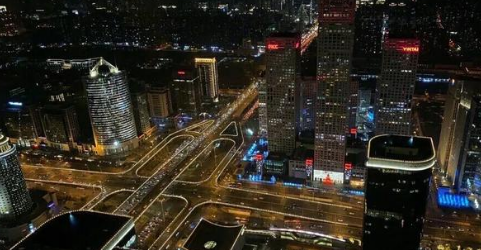 说说你为什么愿意待在大城市？是机遇多还是不甘心？2