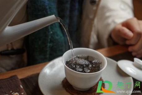 为什么开水泡茶会出现大量泡沫1
