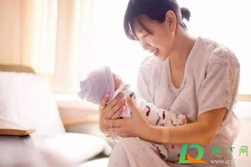 三伏天坐月子是开客厅窗户还是开客厅空调 1