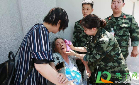 老人中暑呕吐怎么办3
