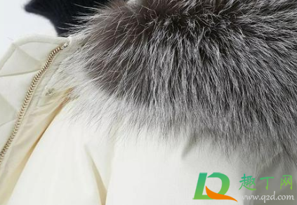 充绒量200g的羽绒服暖和吗1