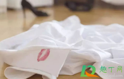 衣服上沾了bb霜怎么洗1