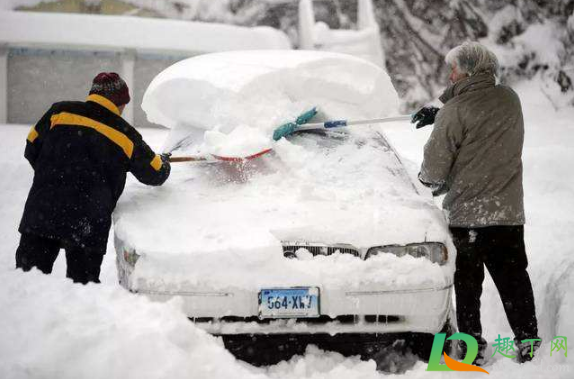 车上积雪可以撒盐吗1