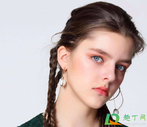 耳洞可以戴茶叶棒吗3